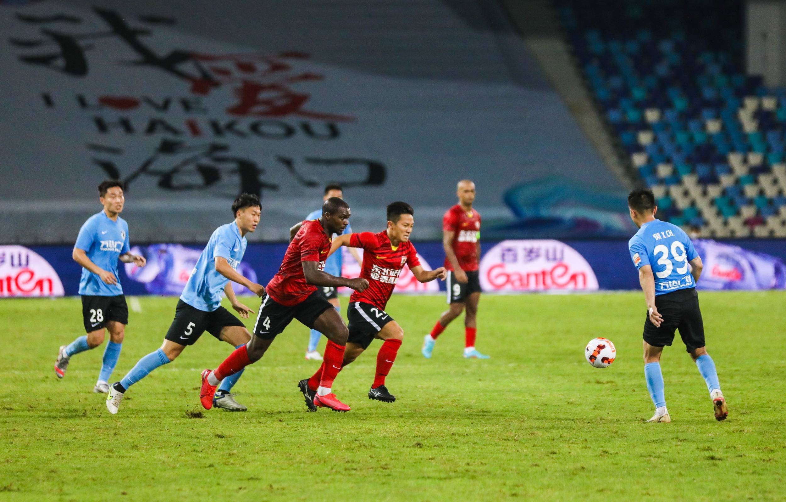 双方势均力 双方势均力