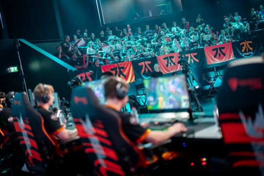 另一边是窦 另一边是窦