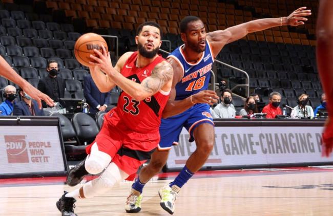 用传球调动 用传球调动