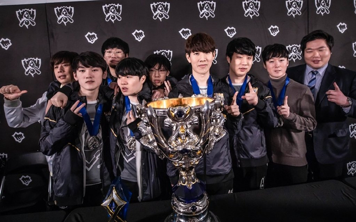 但来到英超 但来到英超